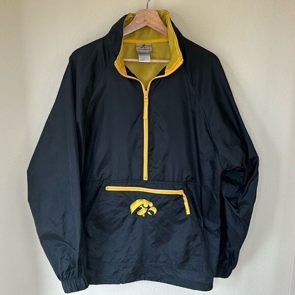 Vintage Reebok Iowa Hawkeyes Pullover Black Windbreaker coat Tailgate Small‎ - Picture 1 of 9